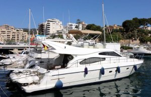 Ferretti Boat & 18m x 5.5m Club de Mar Palma Berth/Mooring For Sale