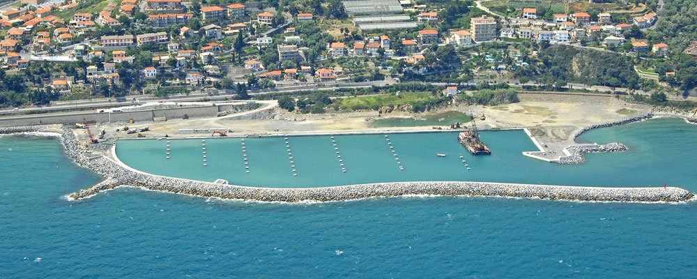 Marina Di San Lorenzo - Marina Berths / Moorings Marina Di San Lorenzo - Marina Berths / Moorings