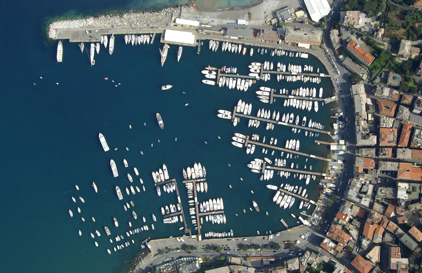 Porto Santa Margherita Marina - Marina Berths / Moorings Porto Santa Margherita Marina - Marina Berths / Moorings